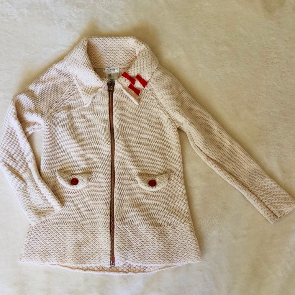 Adorable lite pink Max Studio baby sweater size 5T
